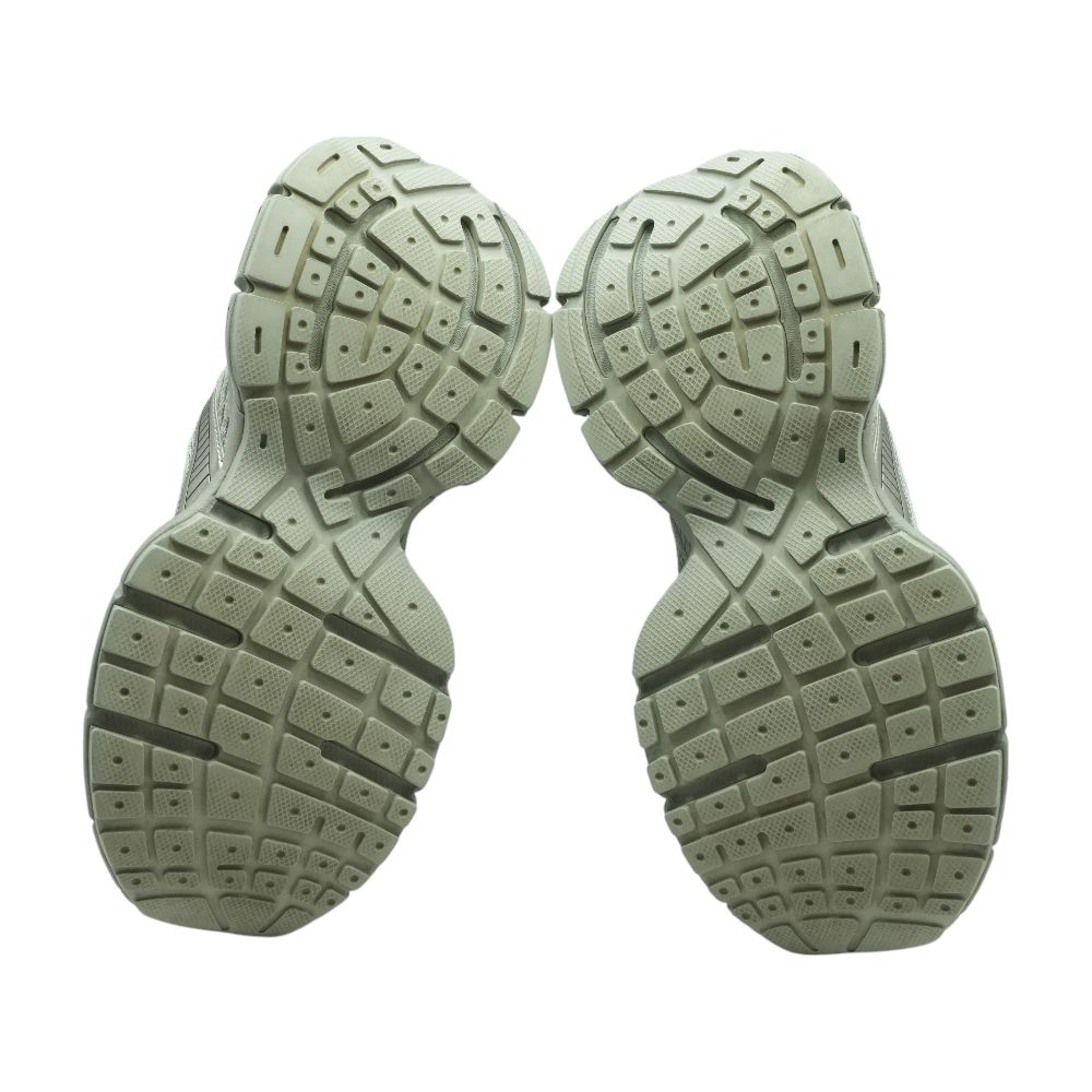 3XL Gray Low Top Athletic Shoes